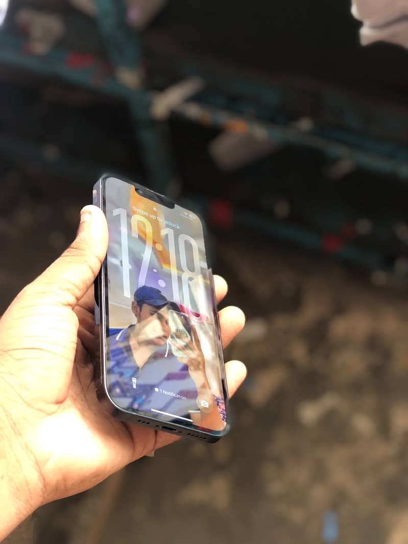 Apple iPhone 14 2