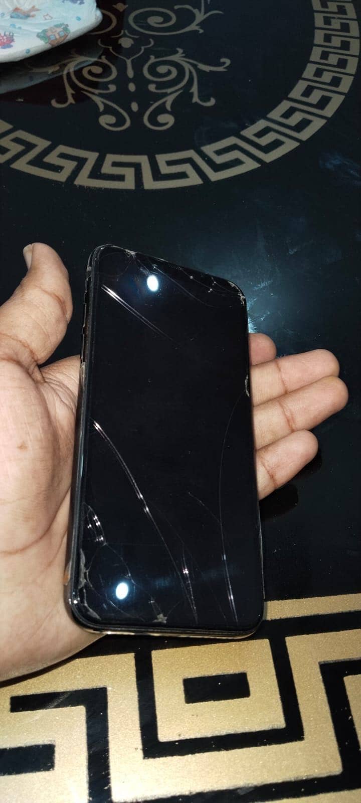 Apple iPhone X 4