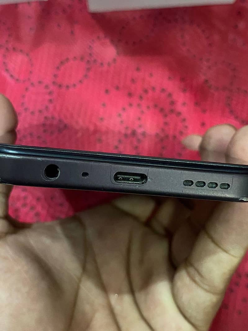 OPPO A6c 3