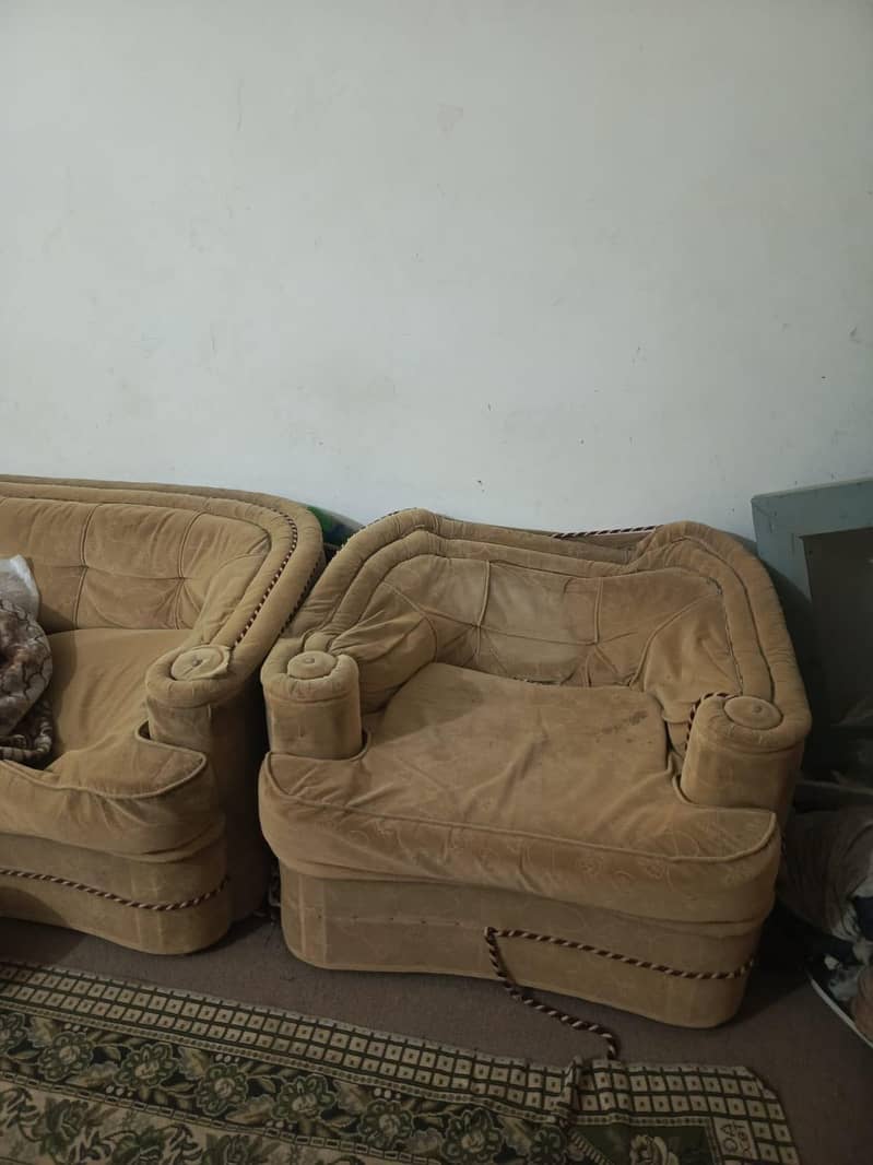 7 seater sofa 0