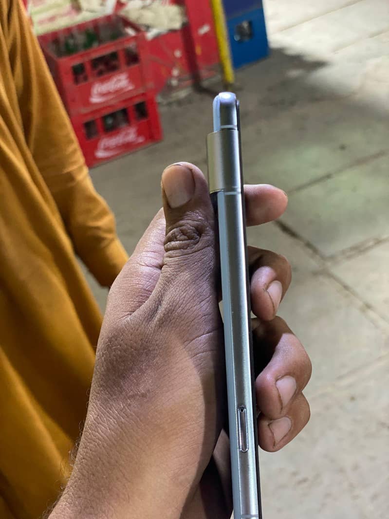 Google Pixel 8 Pro 3