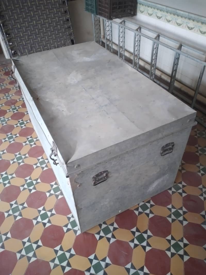 PATI TRUNK 3