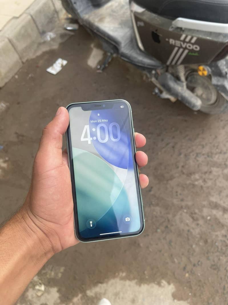Apple iPhone 11 5