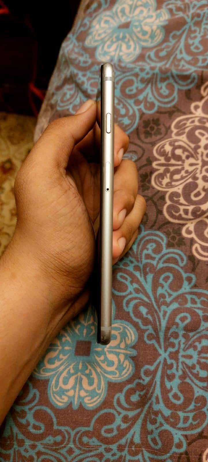 Apple iPhone 6 Plus 1