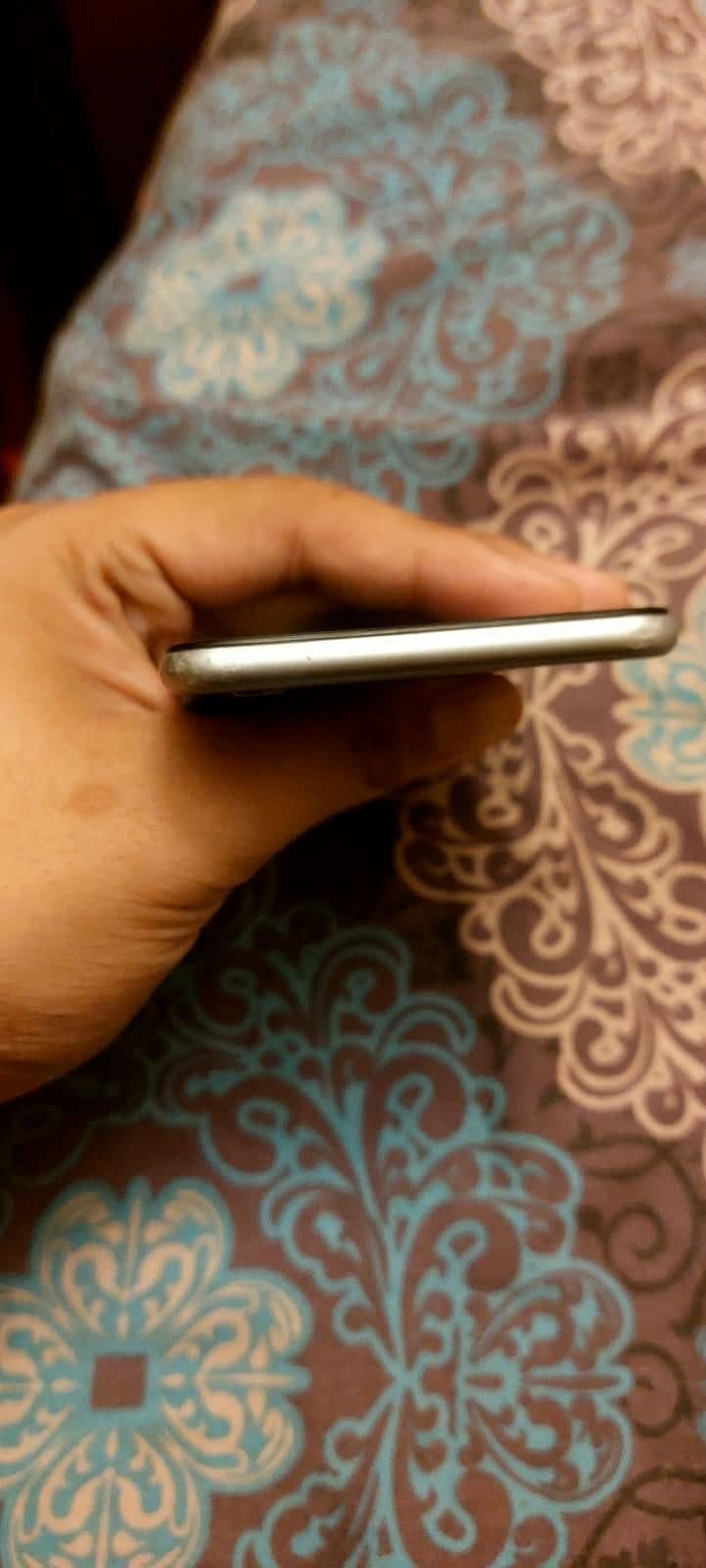 Apple iPhone 6 Plus 3