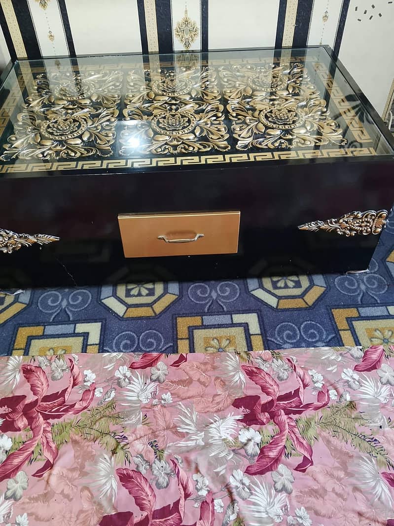 center table 0