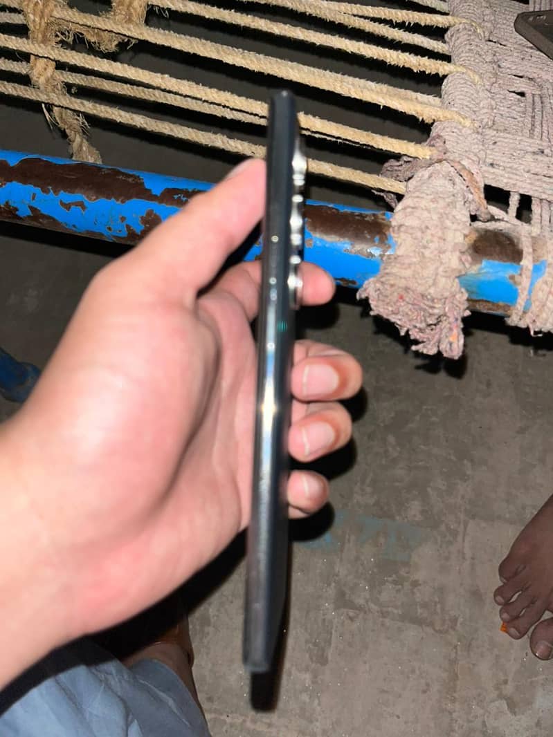 Tecno CAMON 40 Pro 1