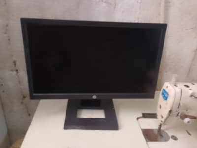 HP P204 HD+ MONITOR MADE IN GERMANY MINT CONDITION
