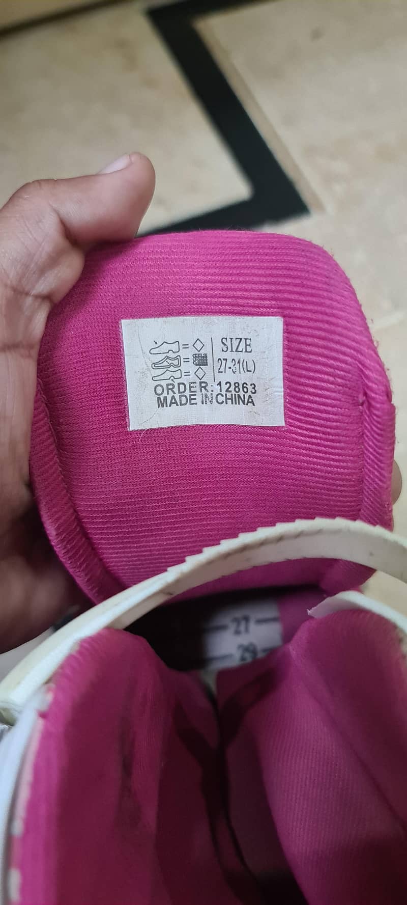 Skating shoes 5