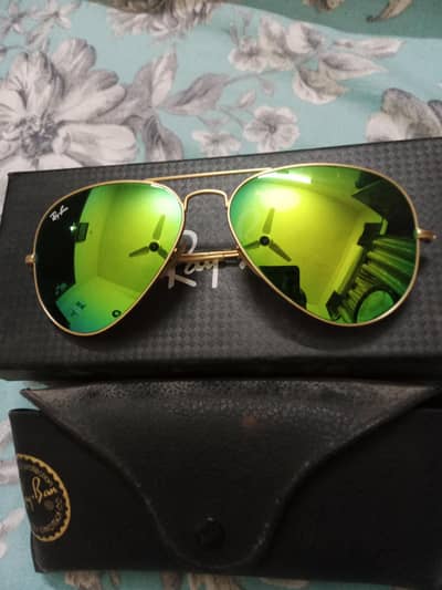 Ray ban
