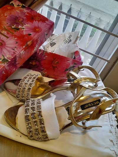 heel shoes
