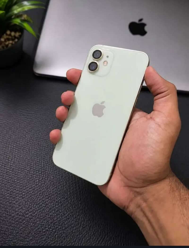 Apple iPhone 12 0