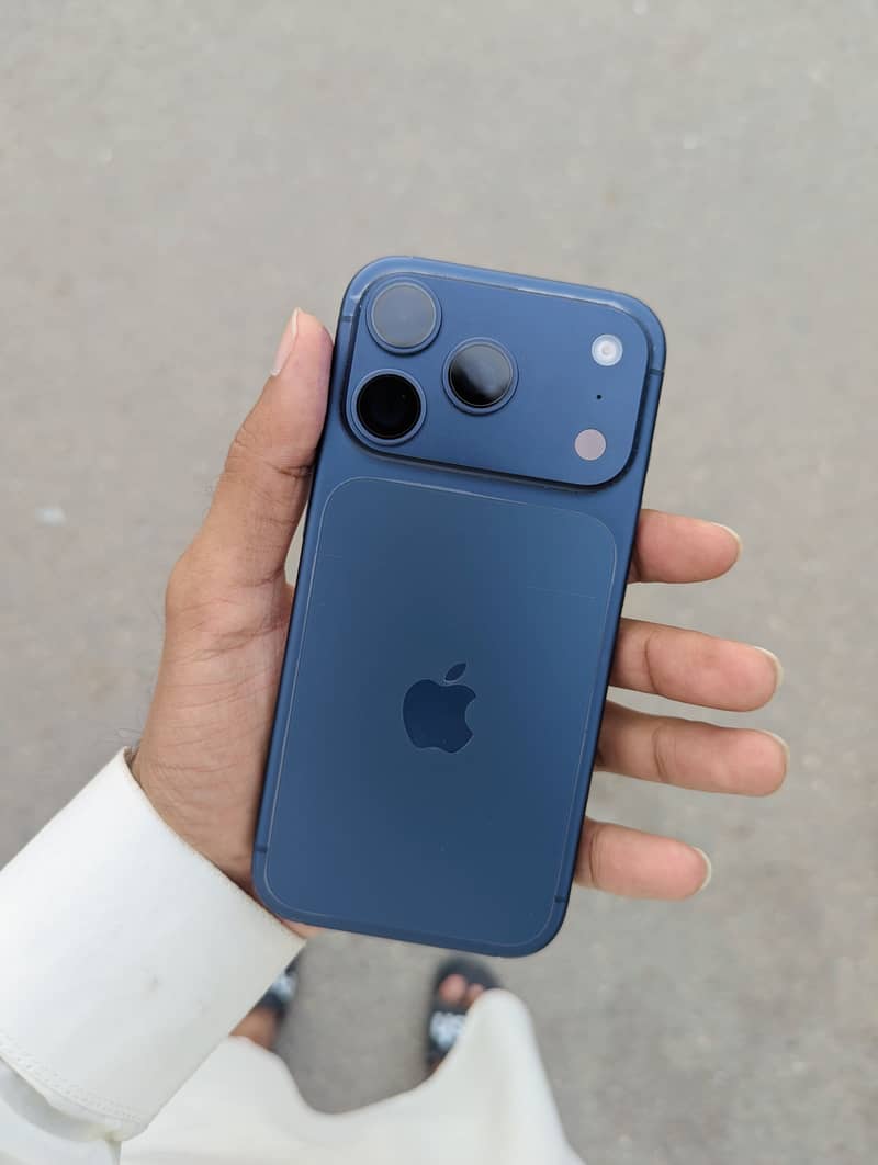 Apple iPhone 17 Pro 5