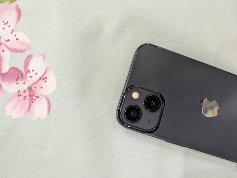 Apple iPhone 13 3