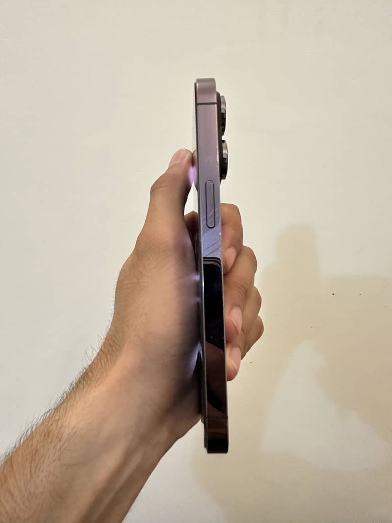 Apple iPhone 14 Pro 3