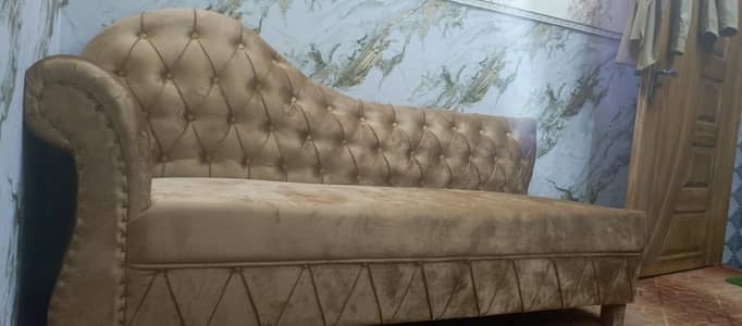 Dewaan sofa