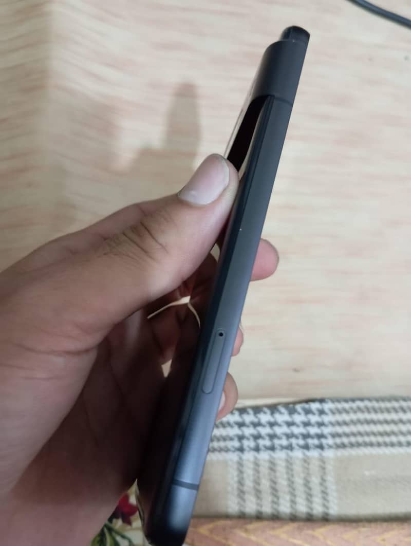 Google Pixel 8 2