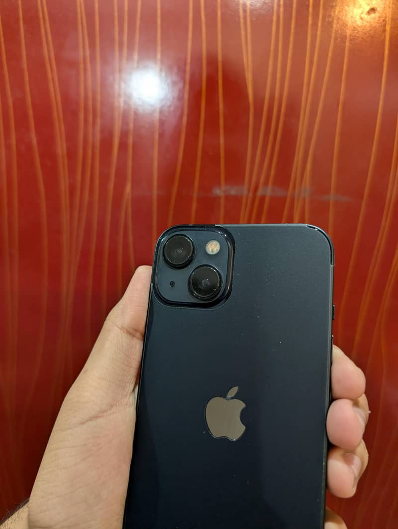 Apple iPhone 13 1