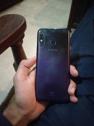 Infinix Hot 8 Lite