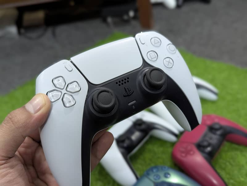 Ps5 original controllers 1