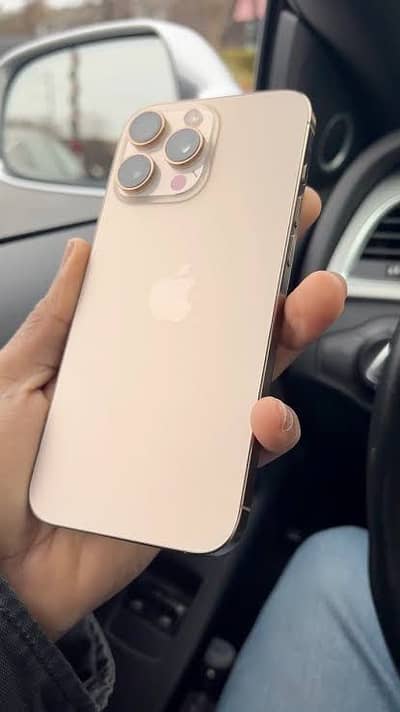 Apple iPhone 16 Pro Max