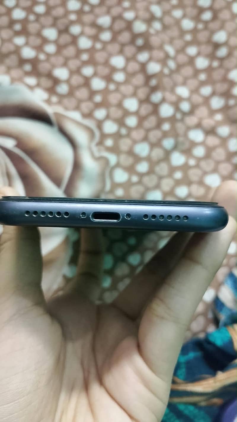 Apple iPhone 11 2
