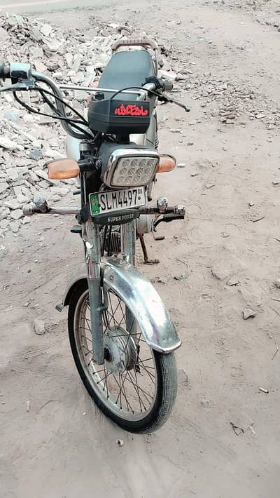 bike sail a one condition koi Kam nhi hony wala  03106774180