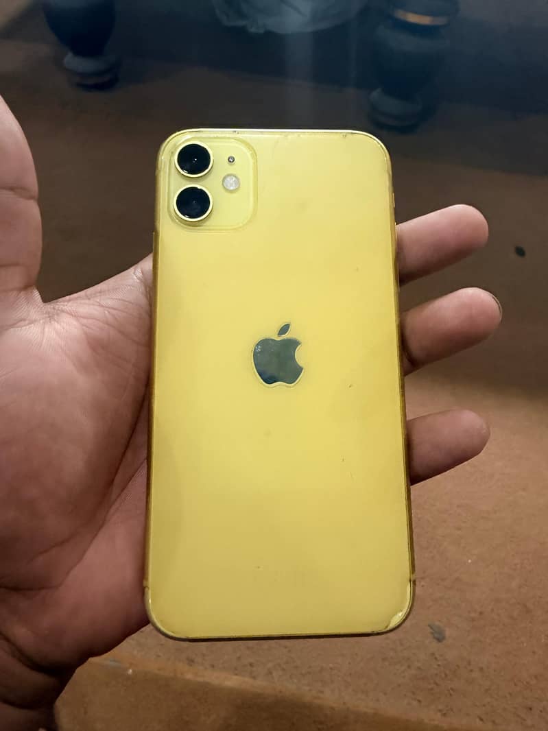 Apple iPhone 11 3