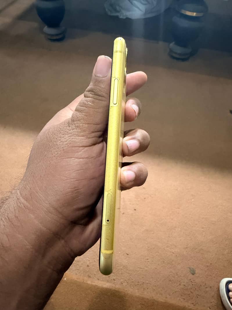 Apple iPhone 11 5