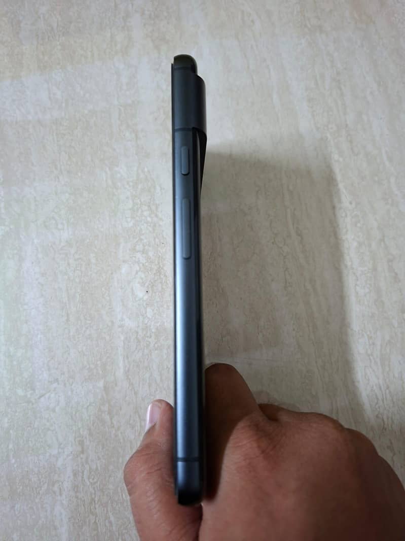 Google Pixel 8 3