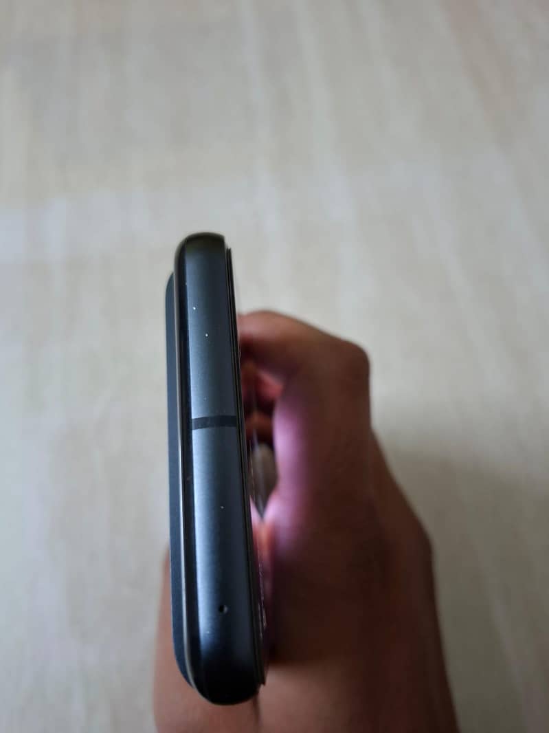 Google Pixel 8 6