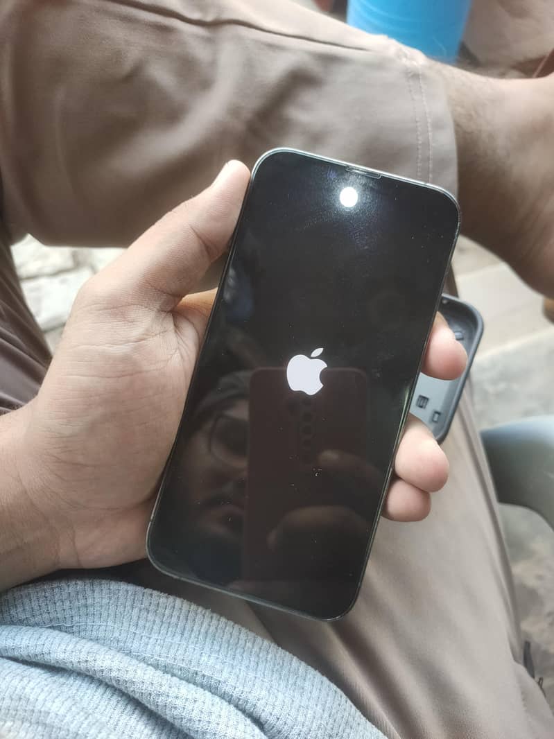 iPhone 13 pro 2