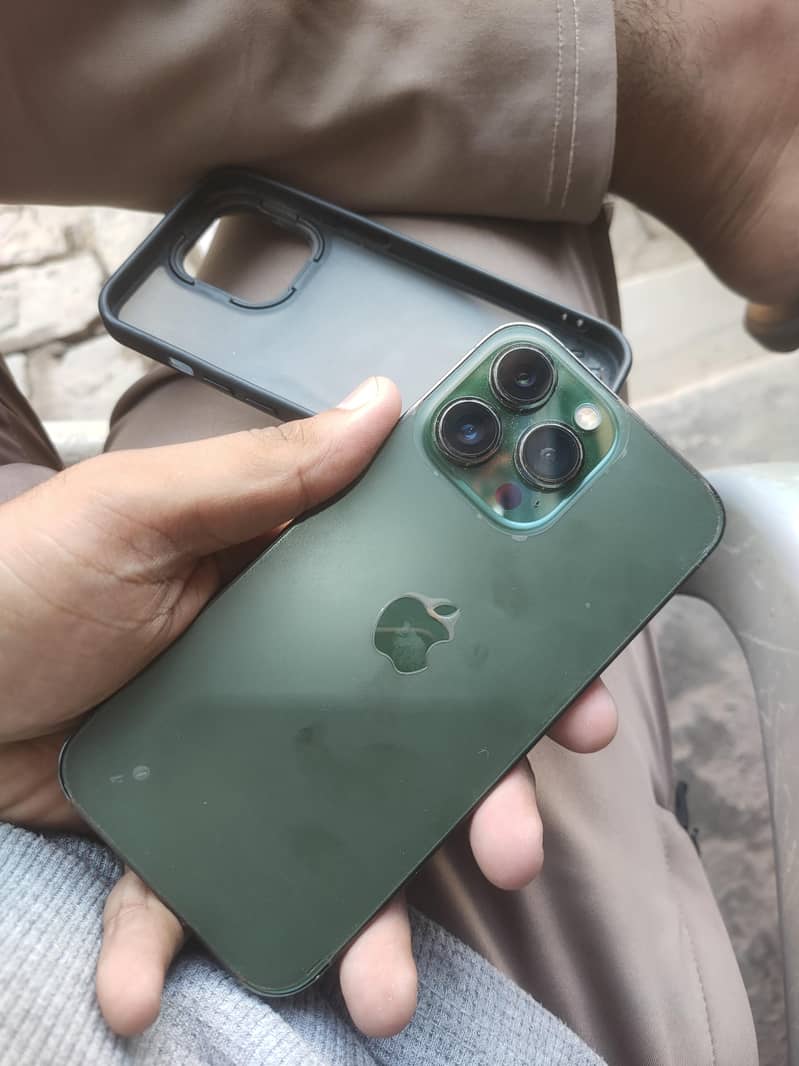 iPhone 13 pro 3