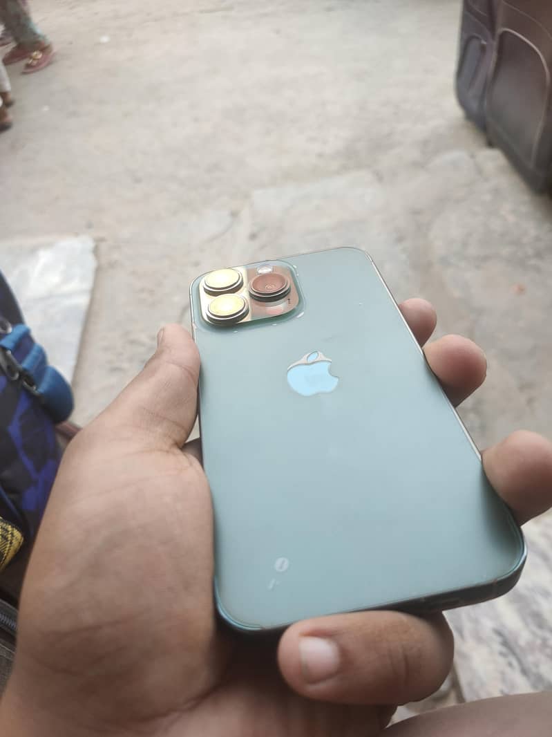 iPhone 13 pro 8
