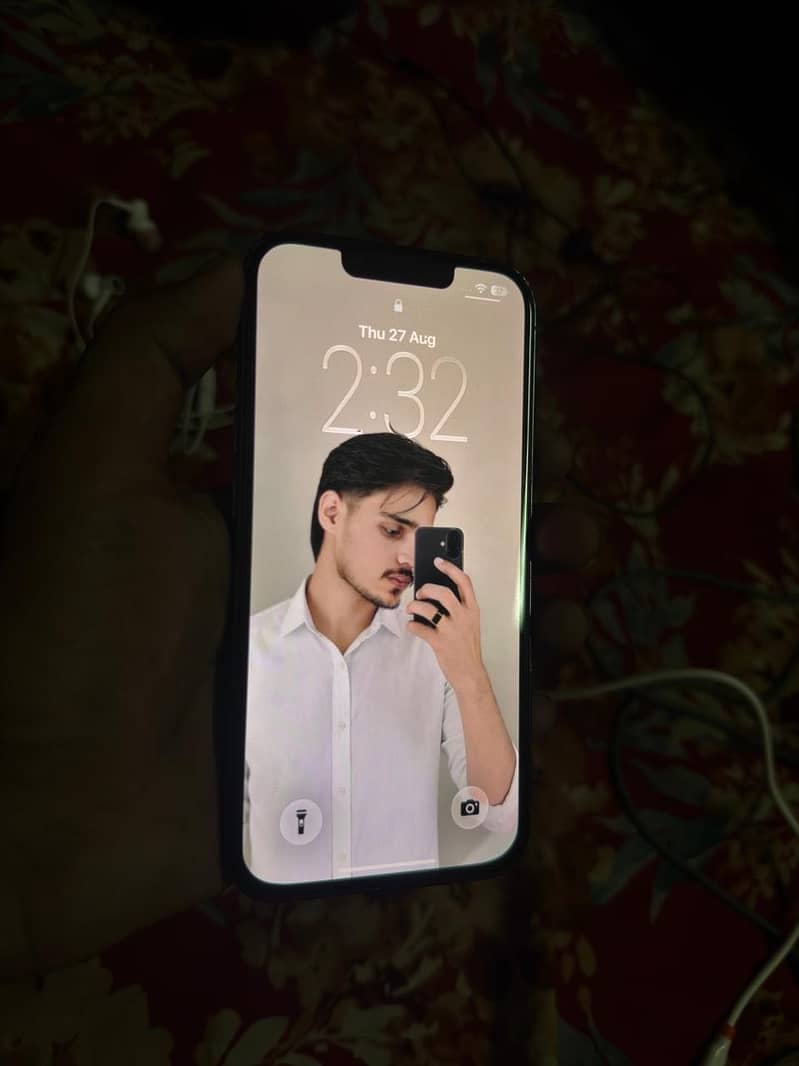 Apple iPhone 13 Pro 1