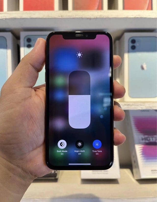 Apple iPhone XS 1