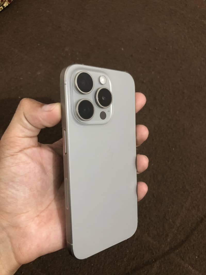 Apple iPhone 15 Pro 5