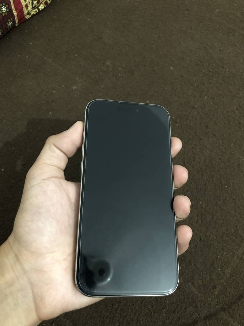 Apple iPhone 15 Pro 7
