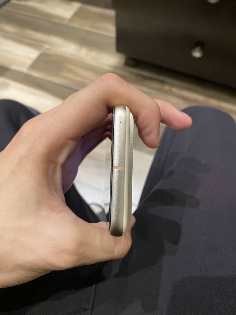 Google Pixel 8 5