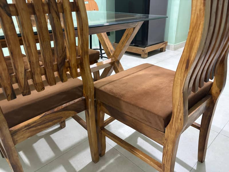 4 seater dining table 1