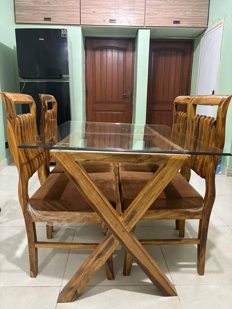 4 seater dining table 2