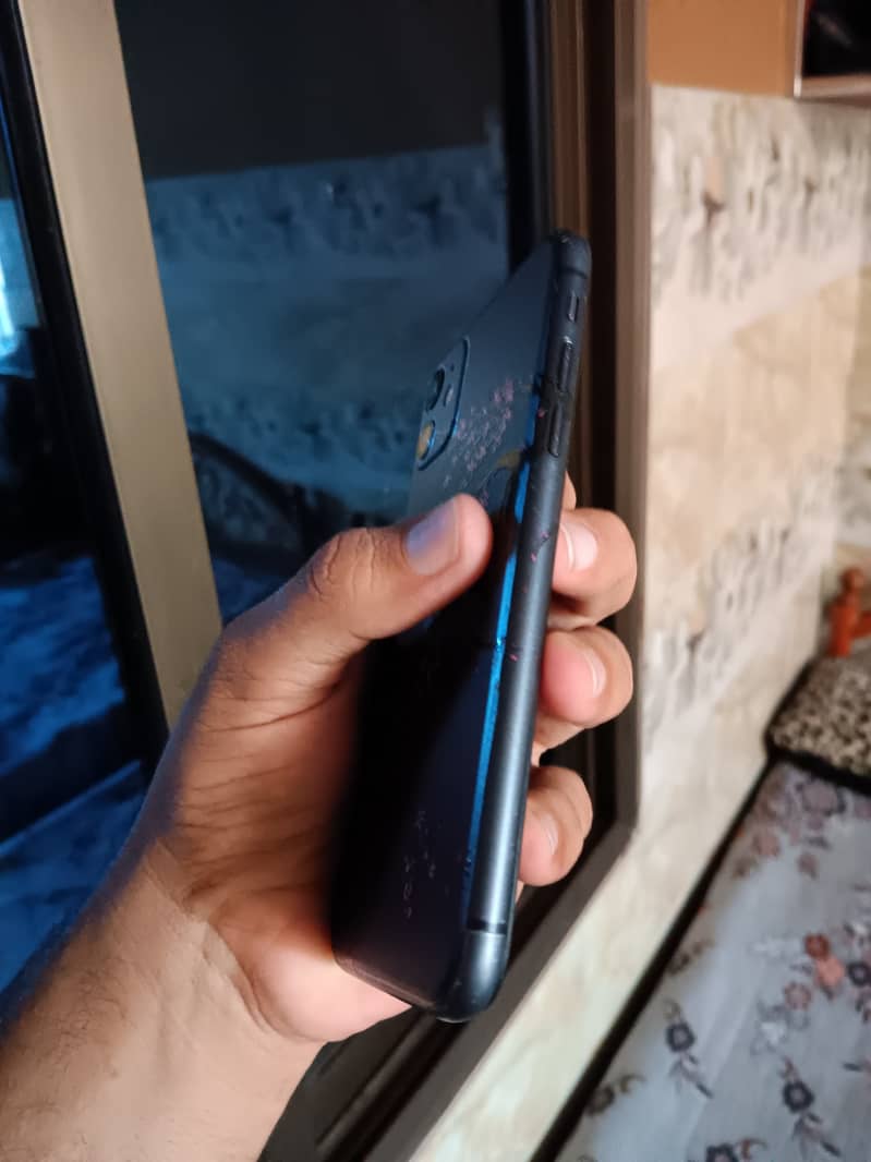 Apple iPhone 11 2