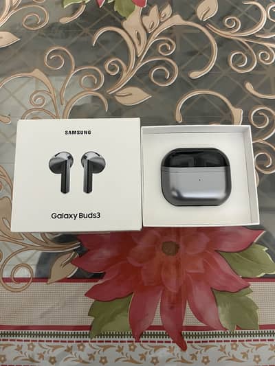 Samsung Galaxy Buds 3 - Just Box Open