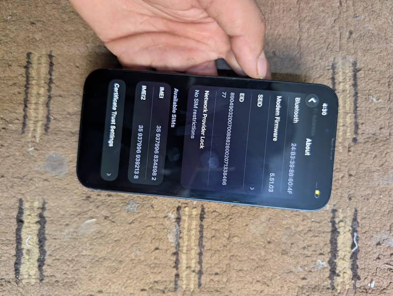 Apple iPhone 13 9