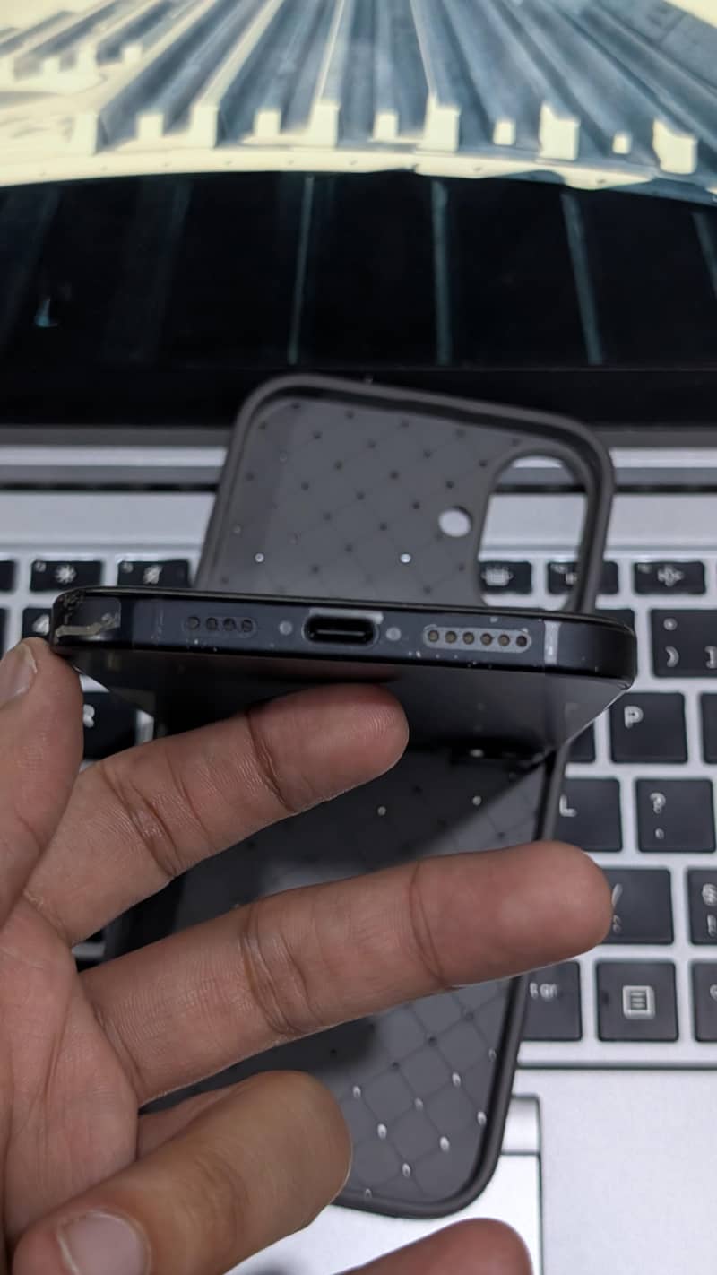 iPhone 16 Plus Jv 4