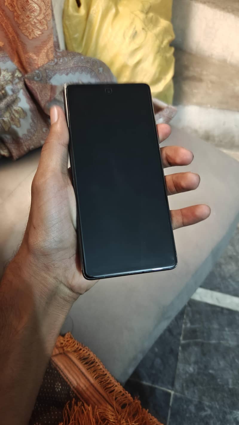 Google Pixel 7 4