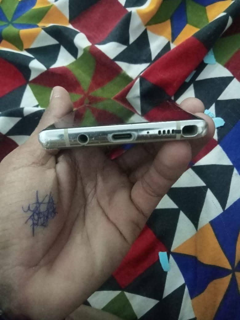 Samsung Mobile Note 8 5
