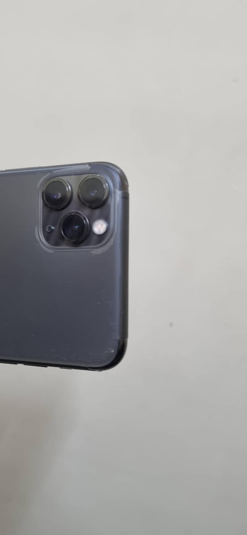 Iphone 11pro max 4