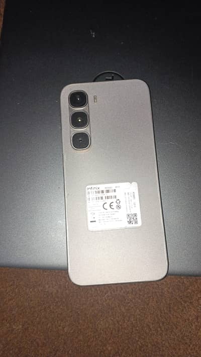 Infinix Hot 60 pro 8+8/128