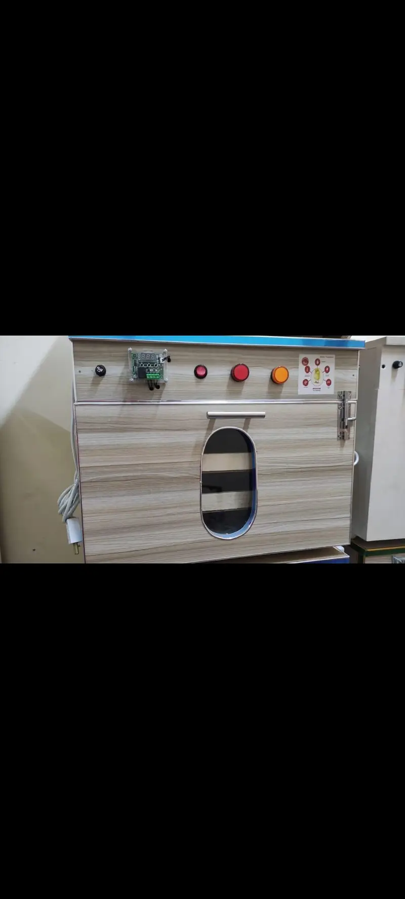 incubator — photo 10